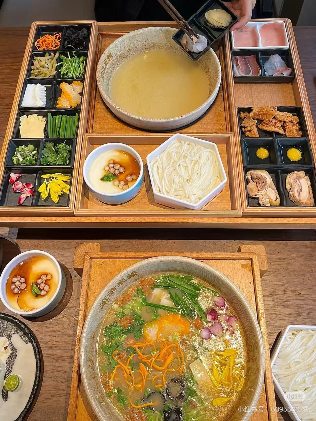 Travel guide image for  - ViaCHN.