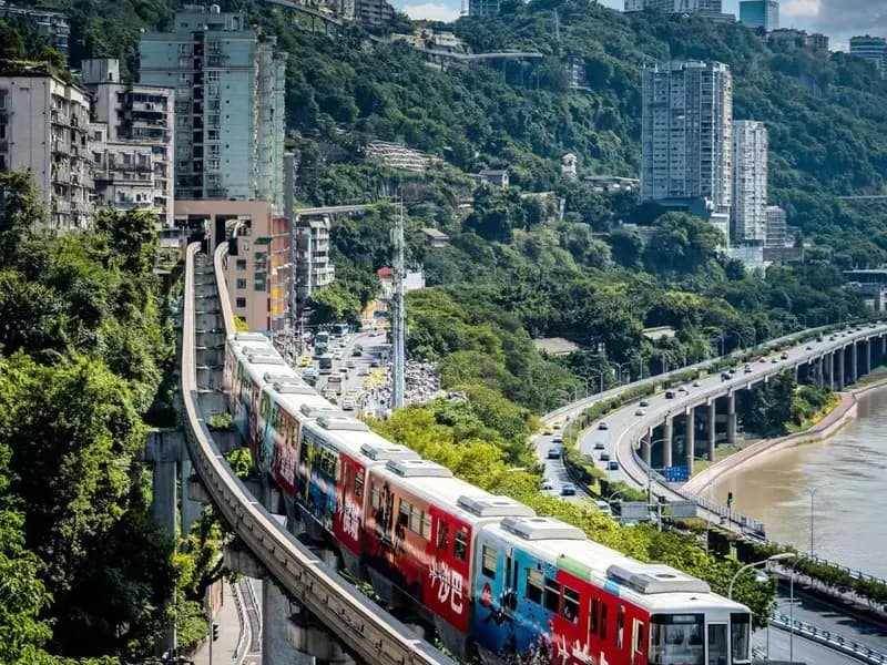 Chongqing and Chengdu: 7-Day Southwest China Loop